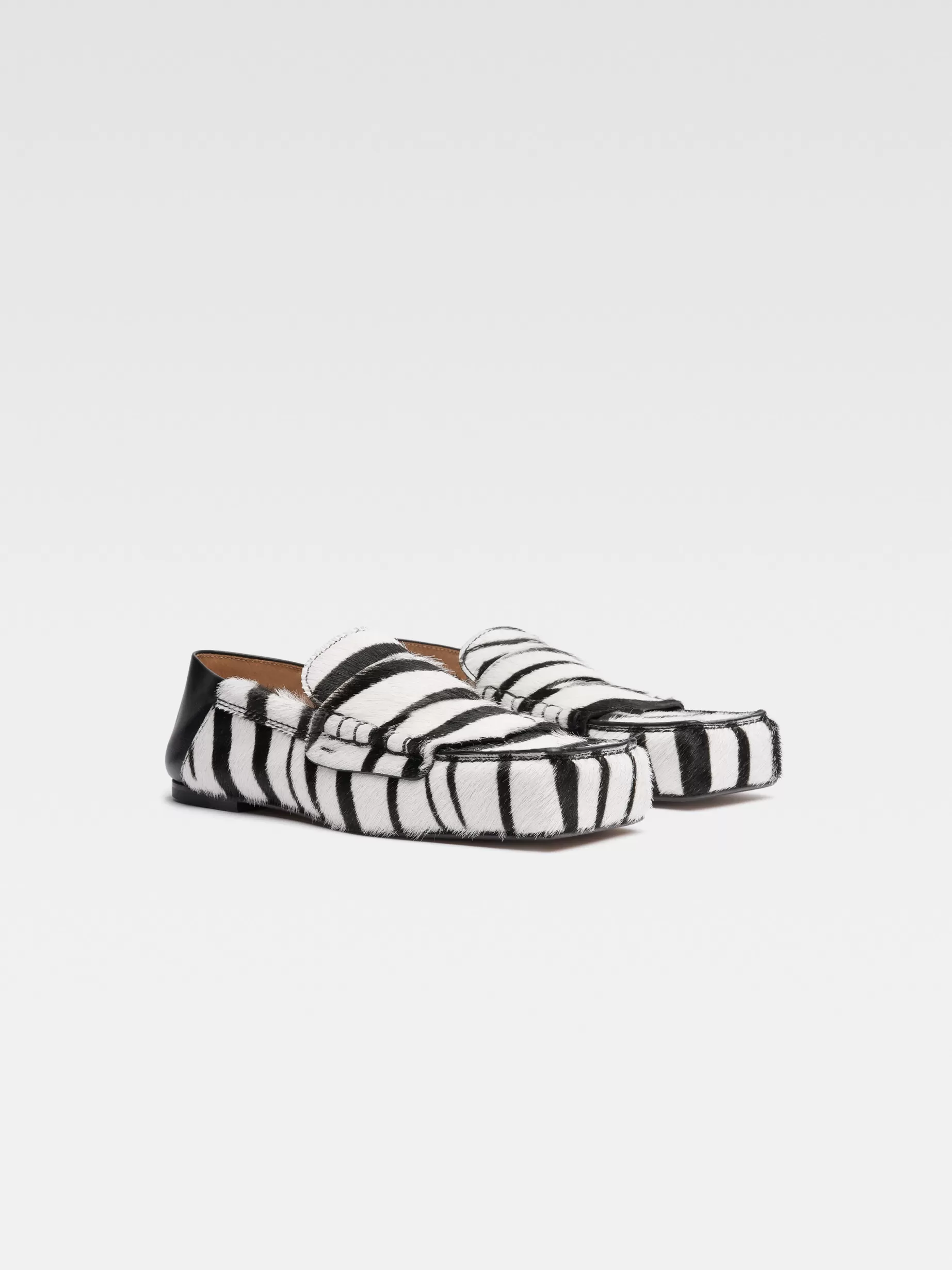 Flash Sale Jacquemus De Carré instappers Black&WhiteZebra