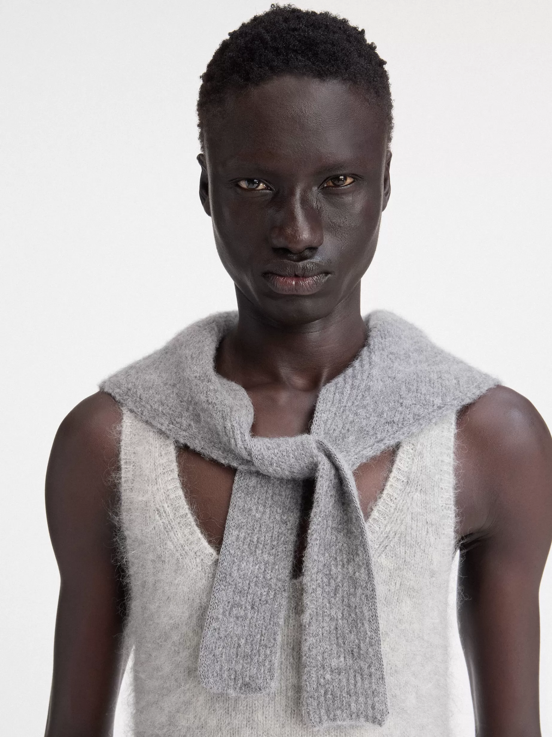 Outlet Jacquemus De Gros Grain sjaal DarkGrey