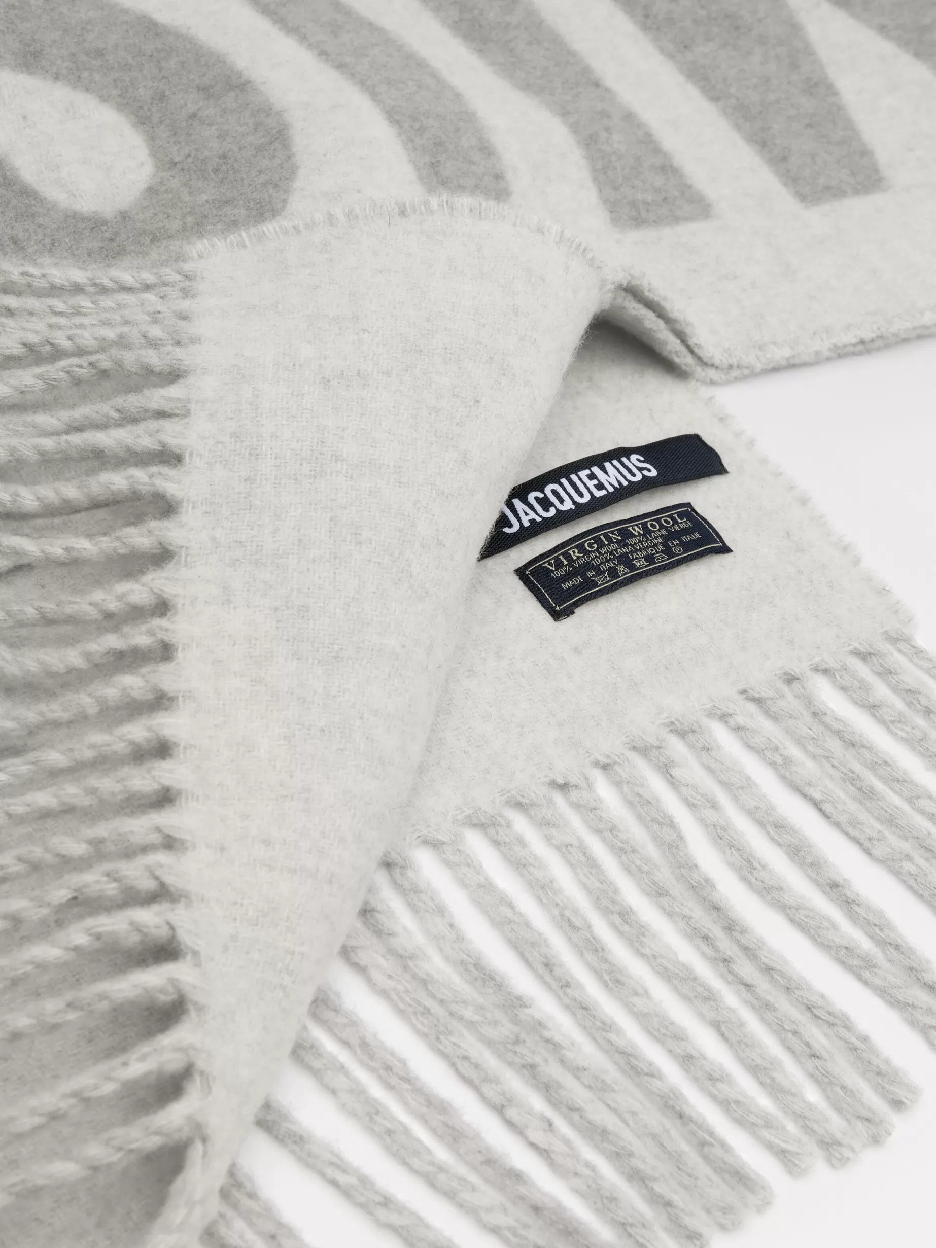 Sale Jacquemus De sjaal Grey