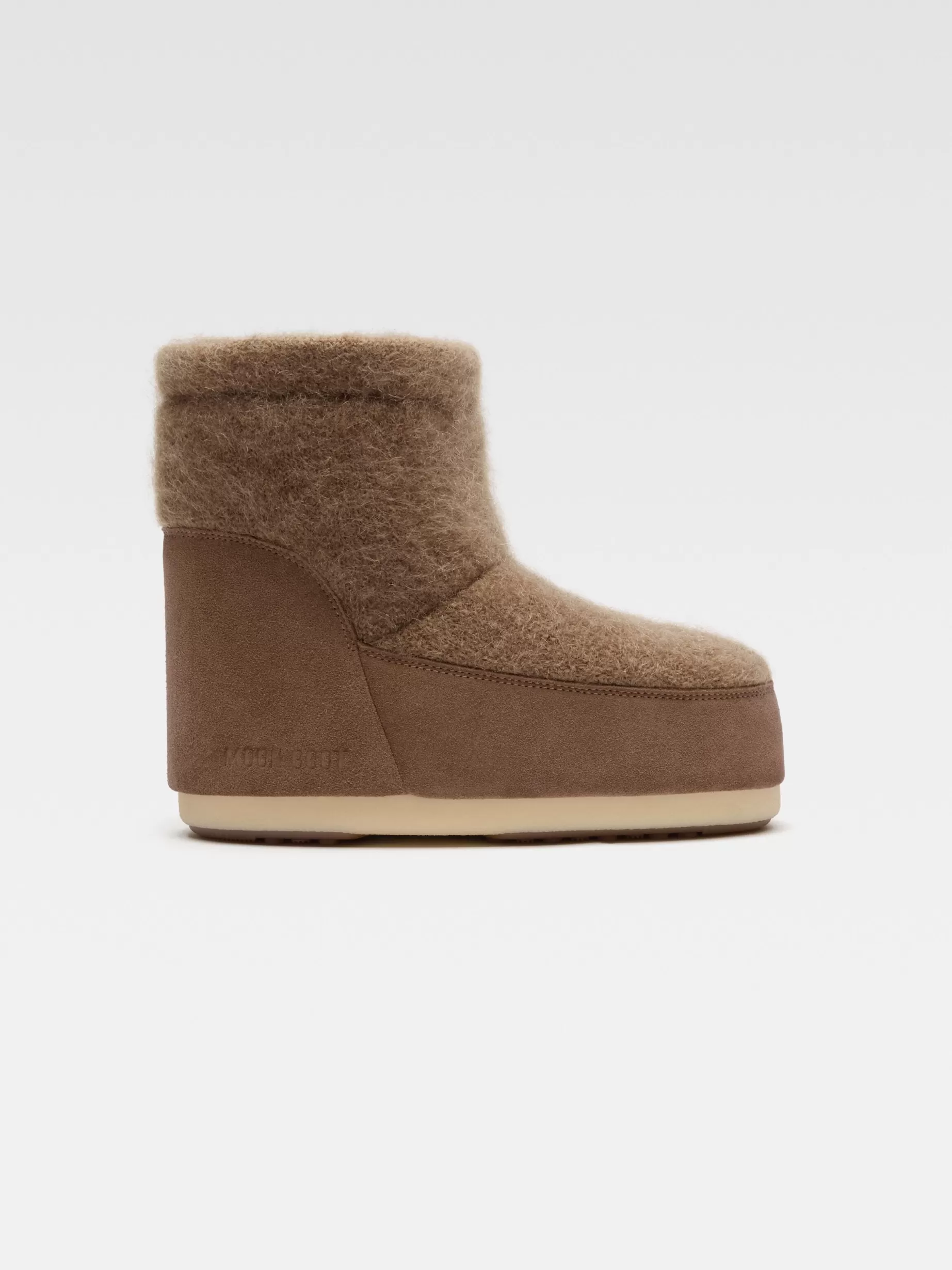 Flash Sale Jacquemus De Moon Boot Mohair Camel