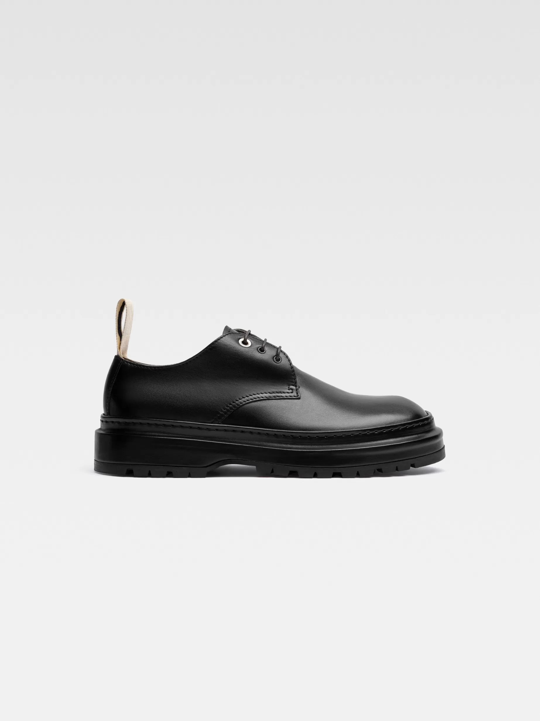 Best Sale Jacquemus De Pavane derbyschoenen Black