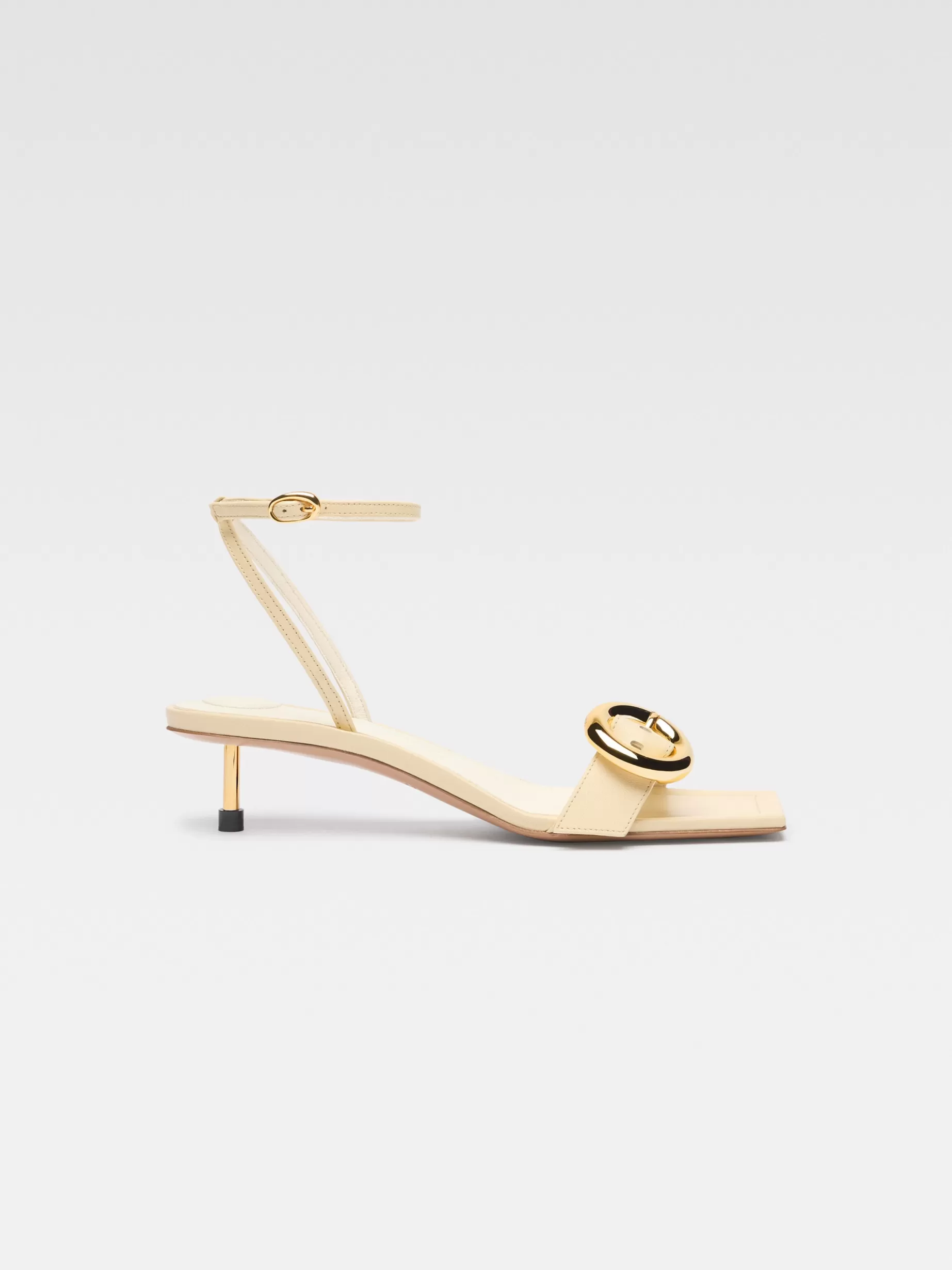 Fashion Jacquemus De Regalo lage sandalen Ivory