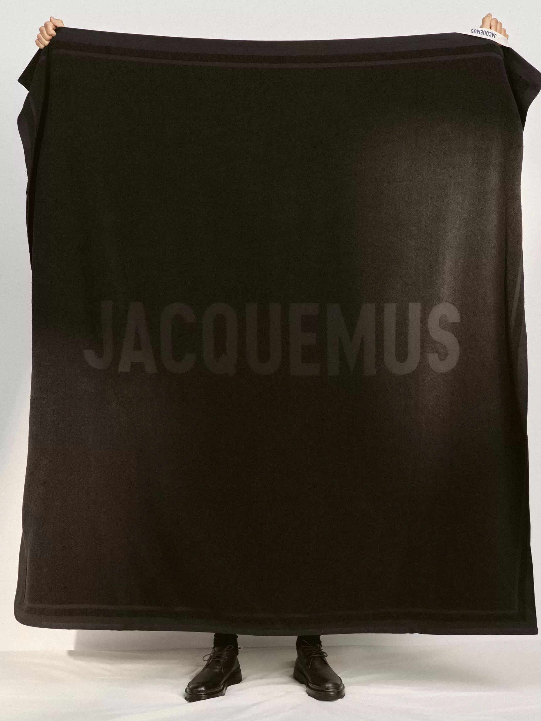 Best Jacquemus Het strandlaken Black