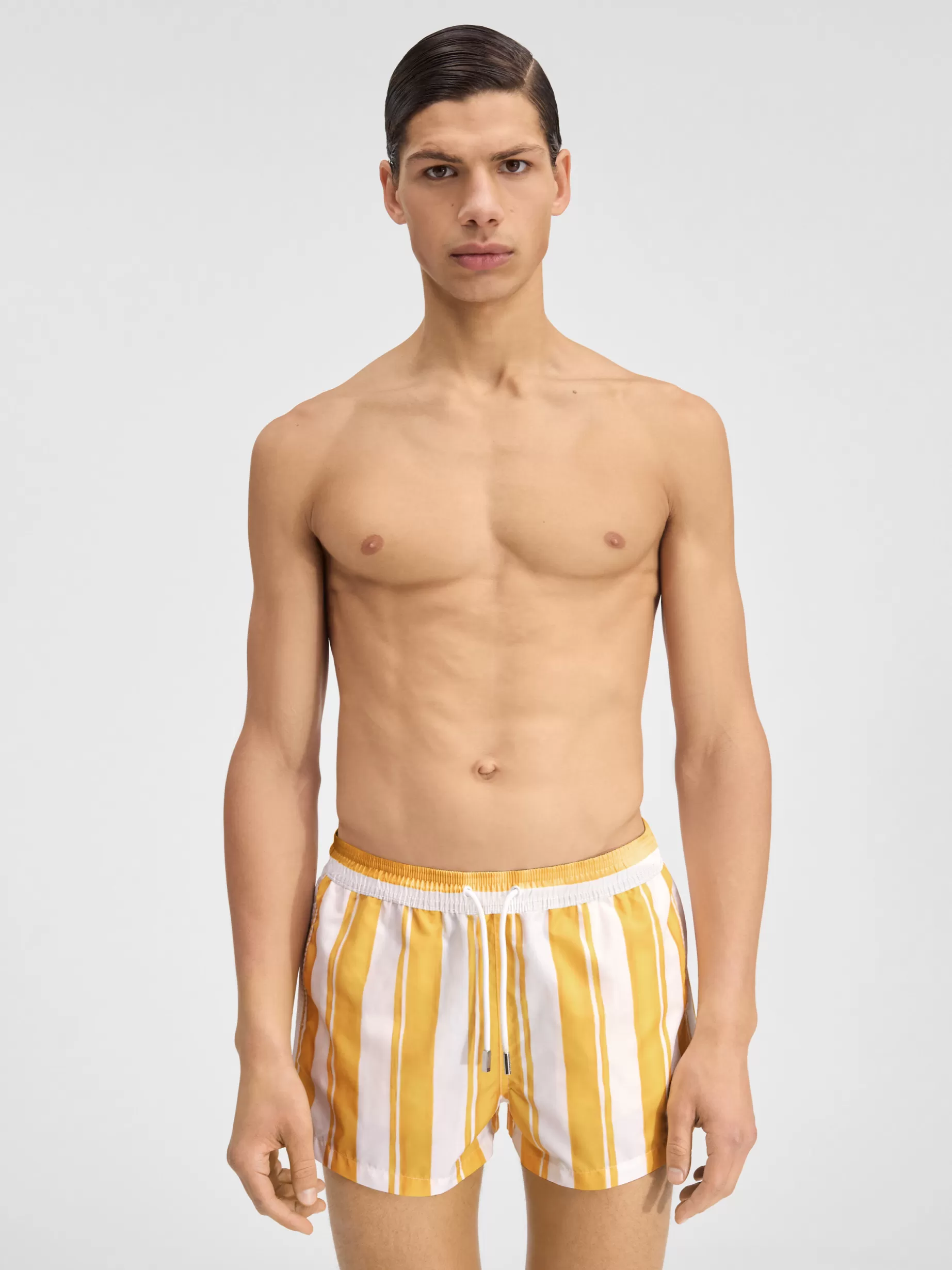 Shop Jacquemus Het Puntini badpak PrintRayureYellowEcru