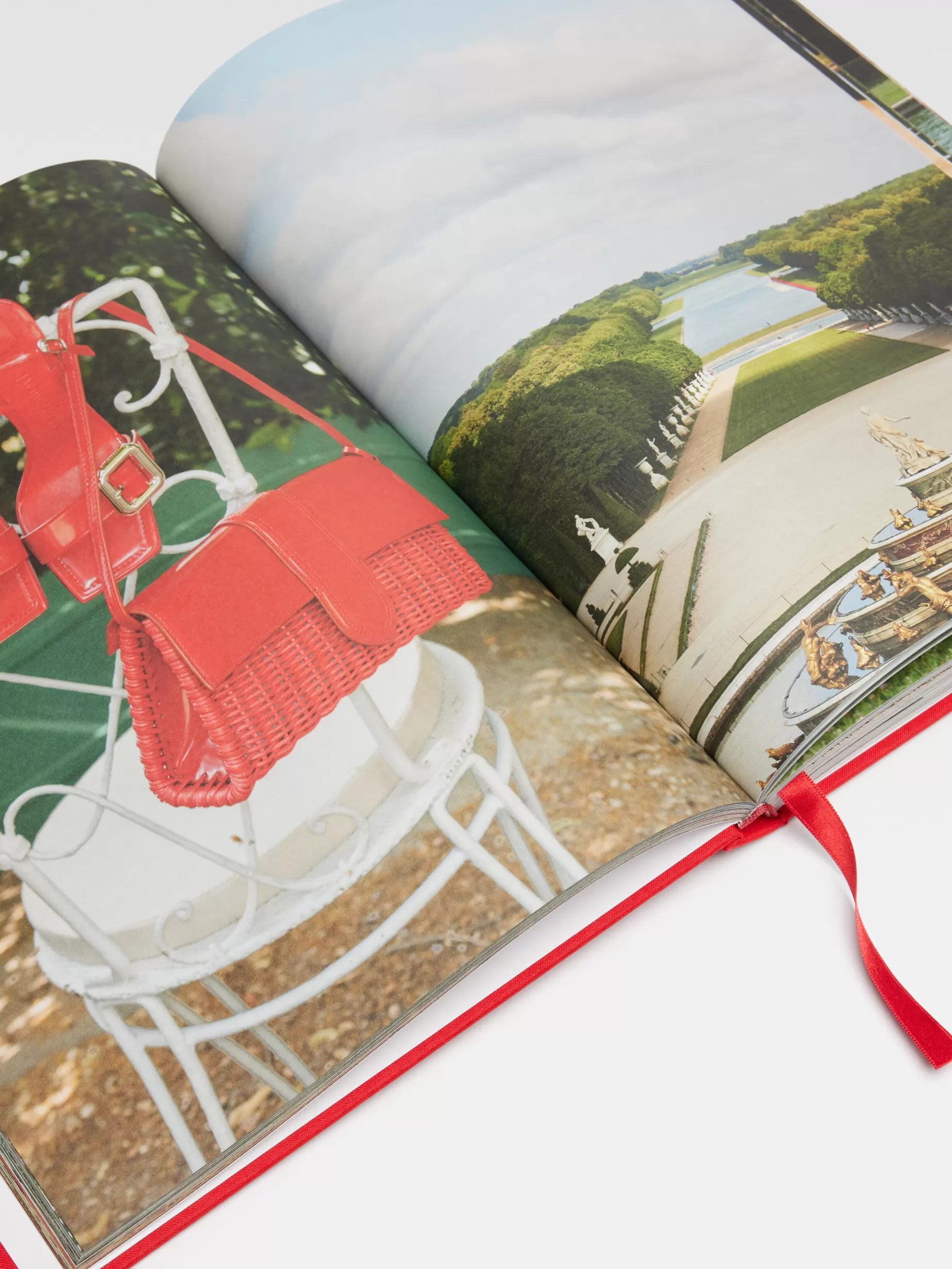 New Jacquemus Le Chouchou - Martin Parr Red